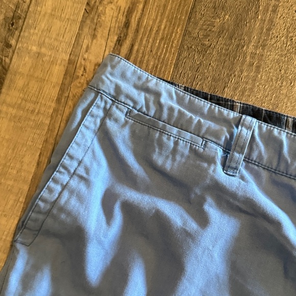 Quiksilver Men's Light Blue Flat Front Shorts - Picture 5 of 7